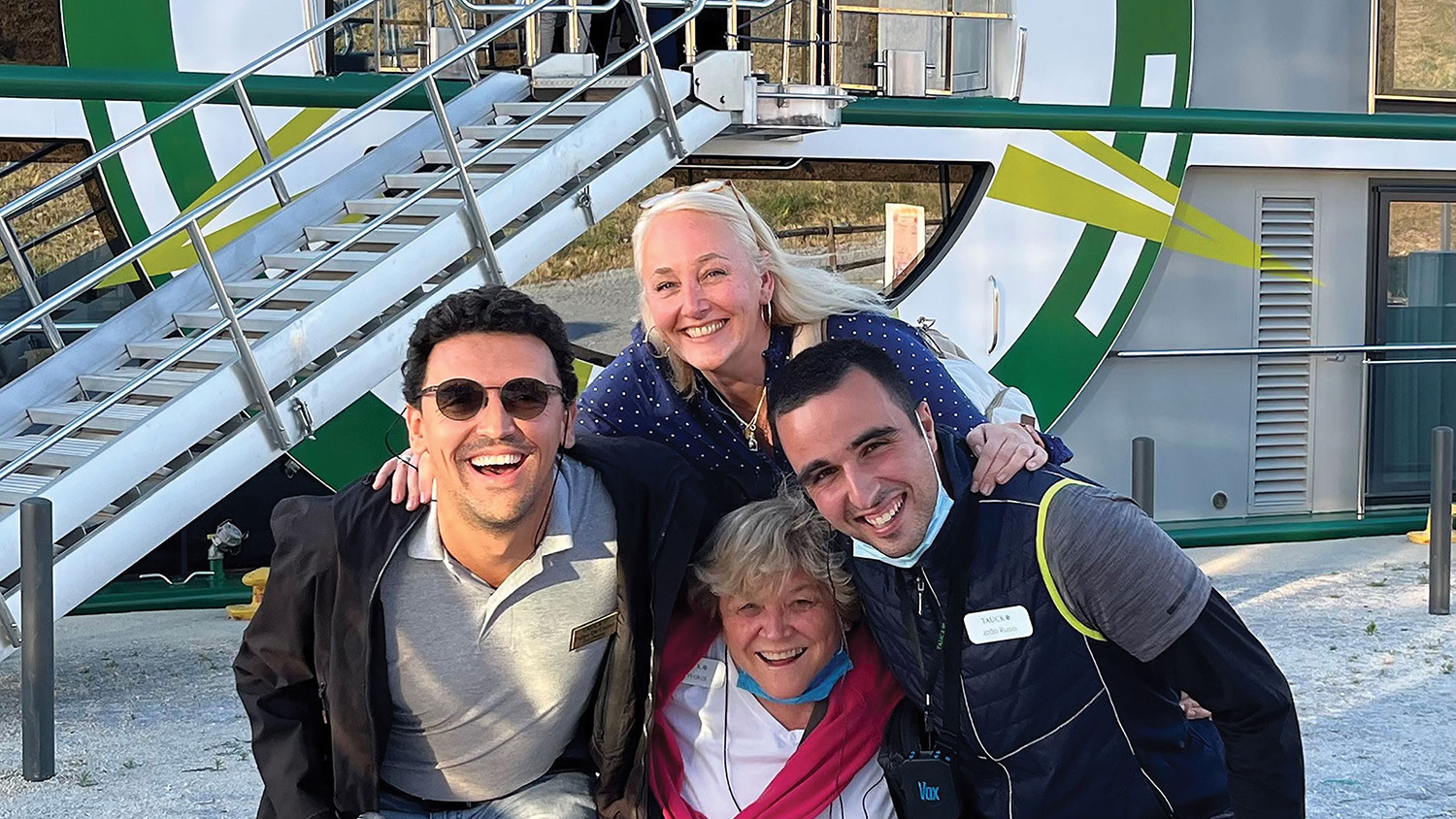 Fully Guided by the Best