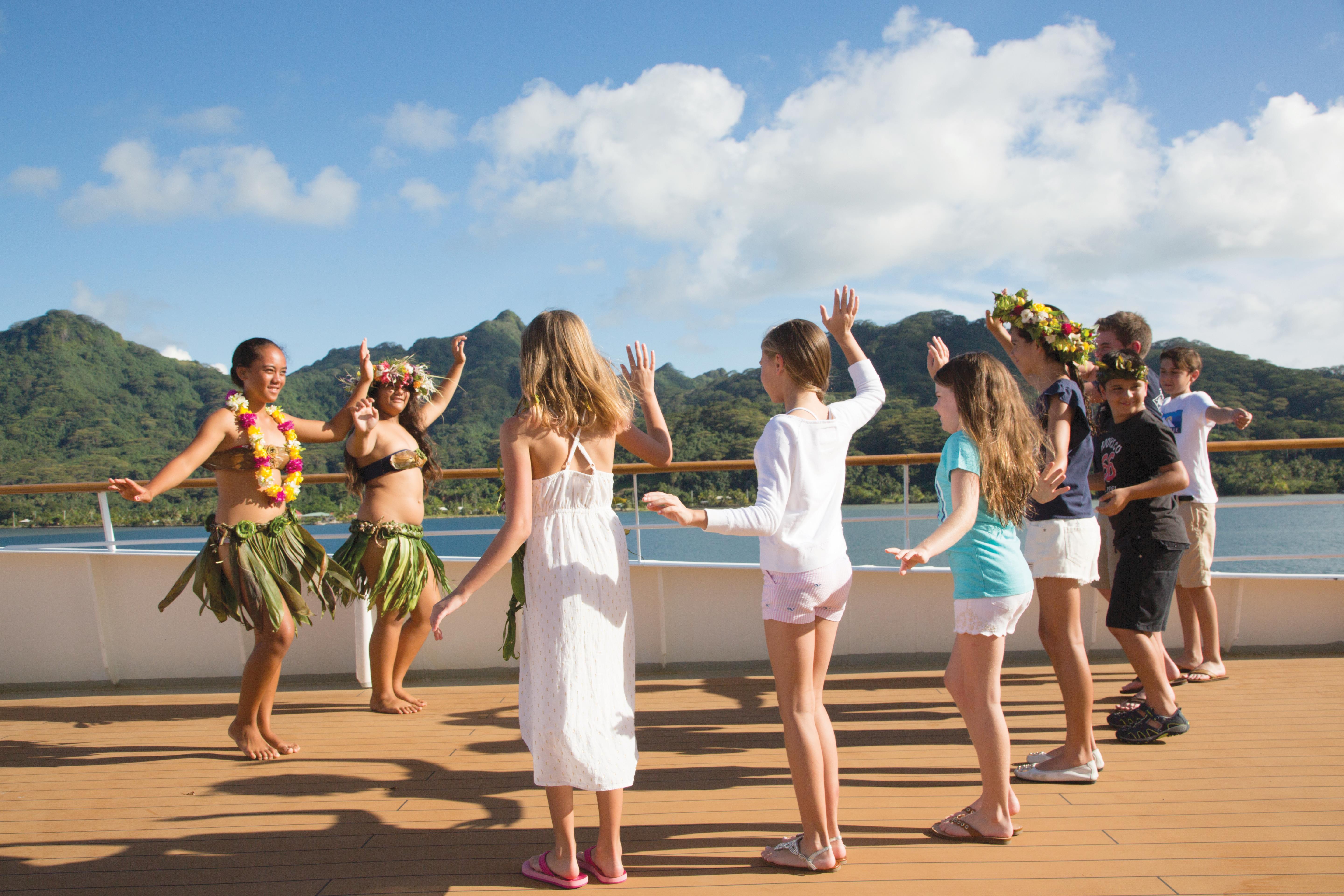 Family Program and Kids Sail Free