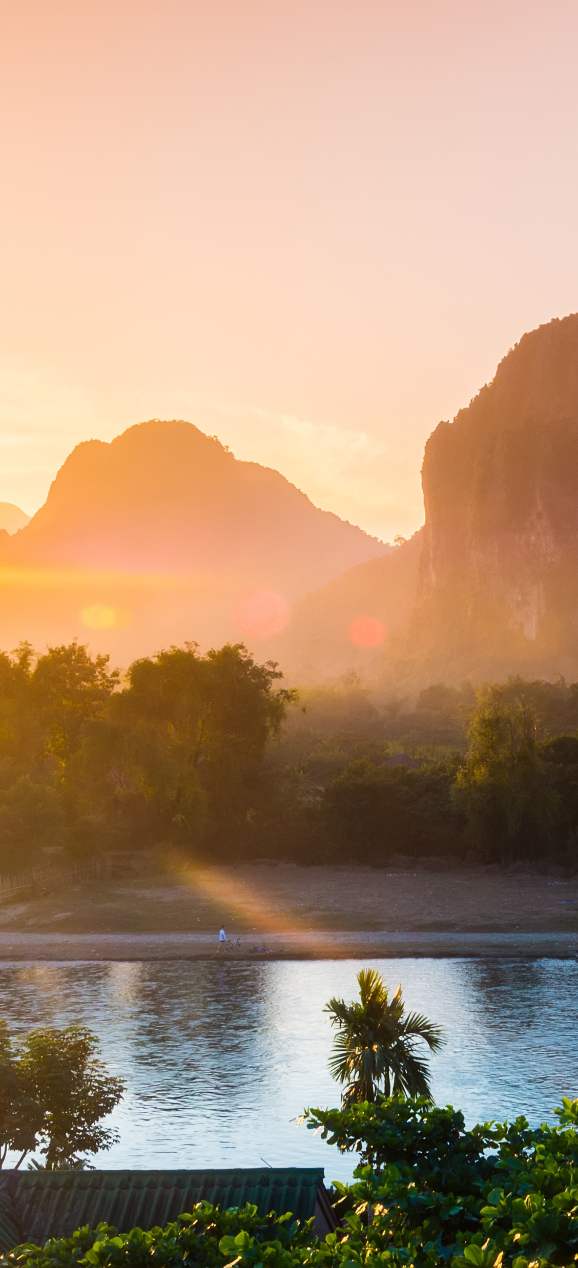 Discover Laos in Comfort