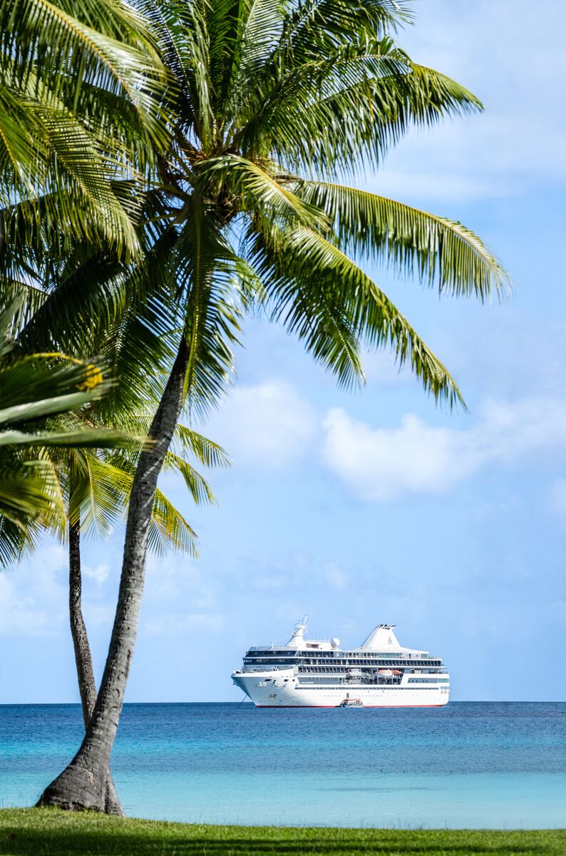 More Society Islands & Tahiti