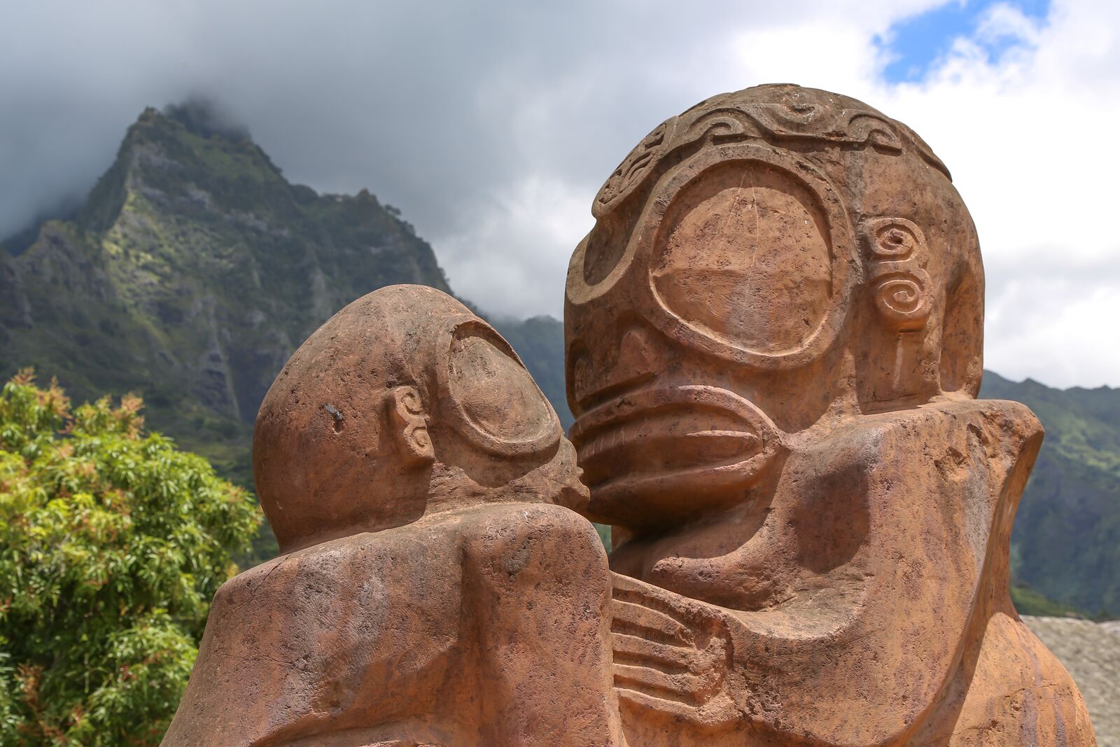 Marquesas, Tuamotus & Society Islands