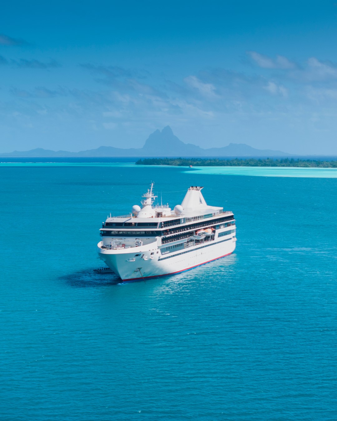 m/s Paul Gauguin dans les lagons