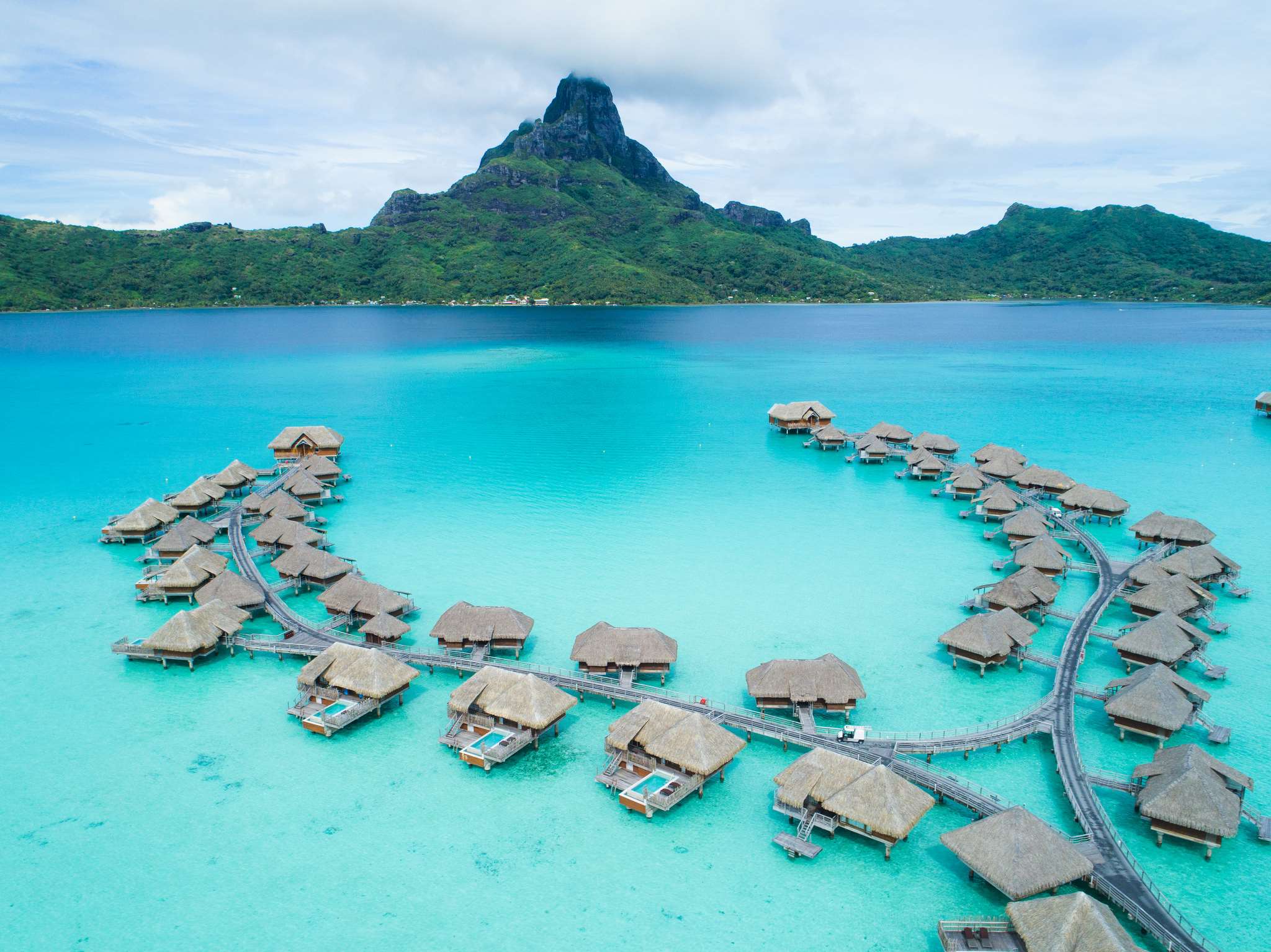 🌺 Bora Bora Chapel Ceremony