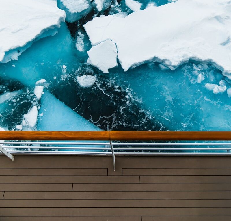 THE GEOGRAPHIC NORTH POLE