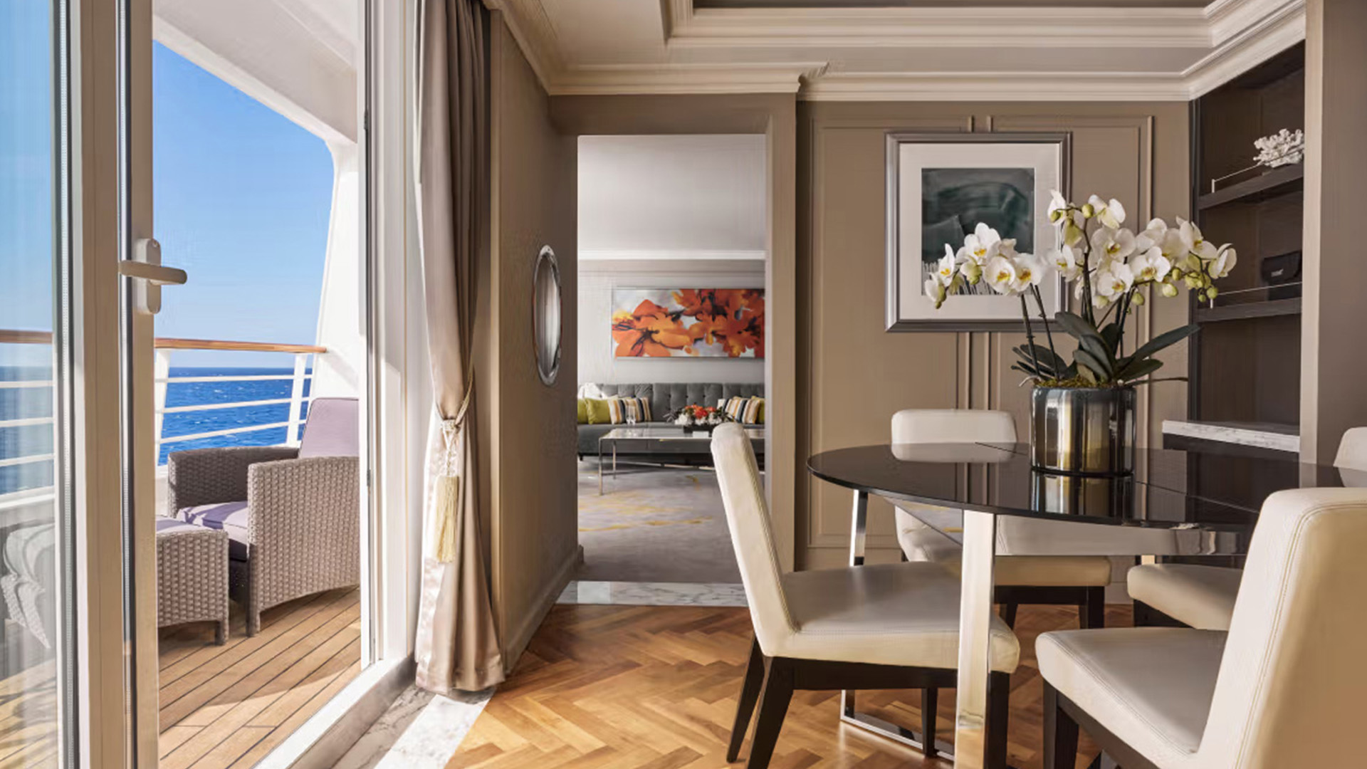 <small>SUITES & INTERIORS</small>
<em>Ultimate</em> Relaxation