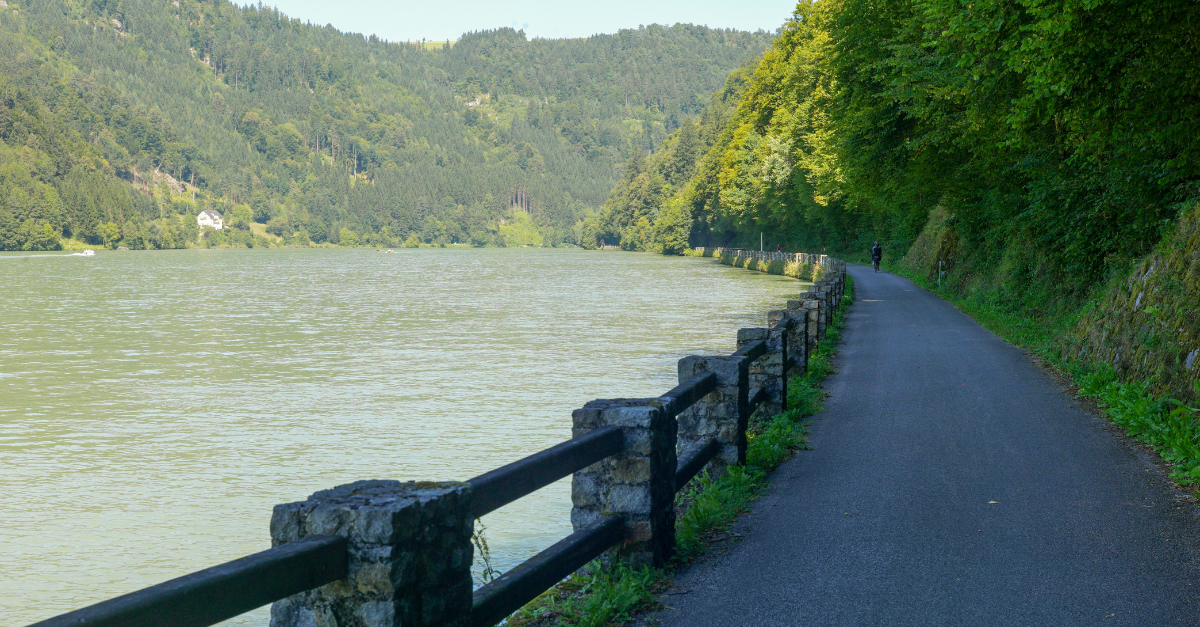 DAY 4: LINZ / MAUTHAUSEN / GREIN