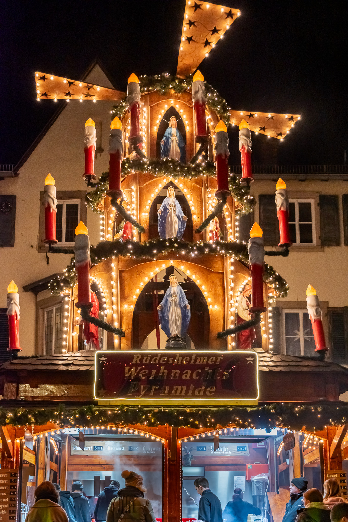 Festive Danube Capitals & Yuletide Traditions of the Wachau Valley