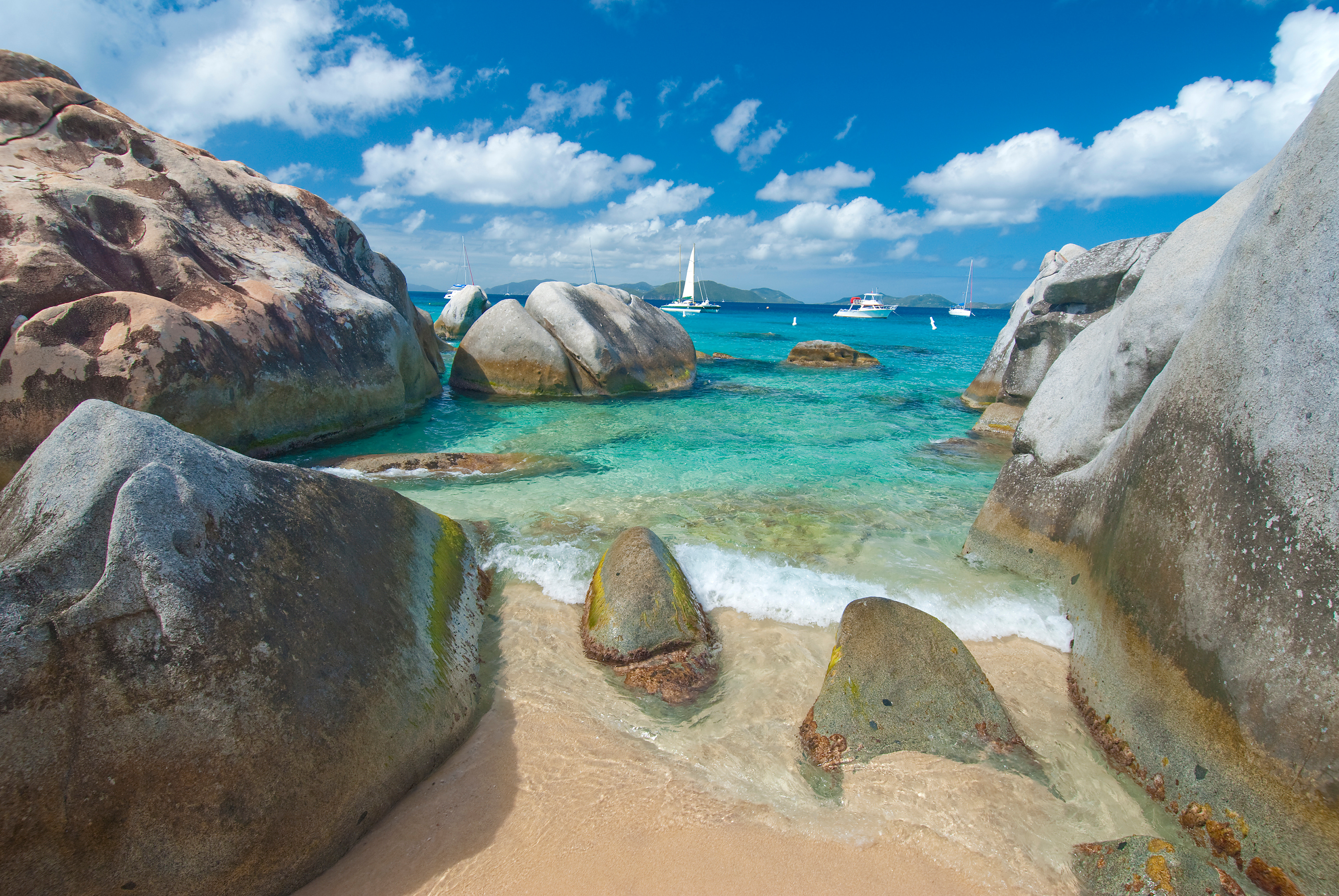 <strong>AN INTIMATE ISLAND JOURNEY</strong>