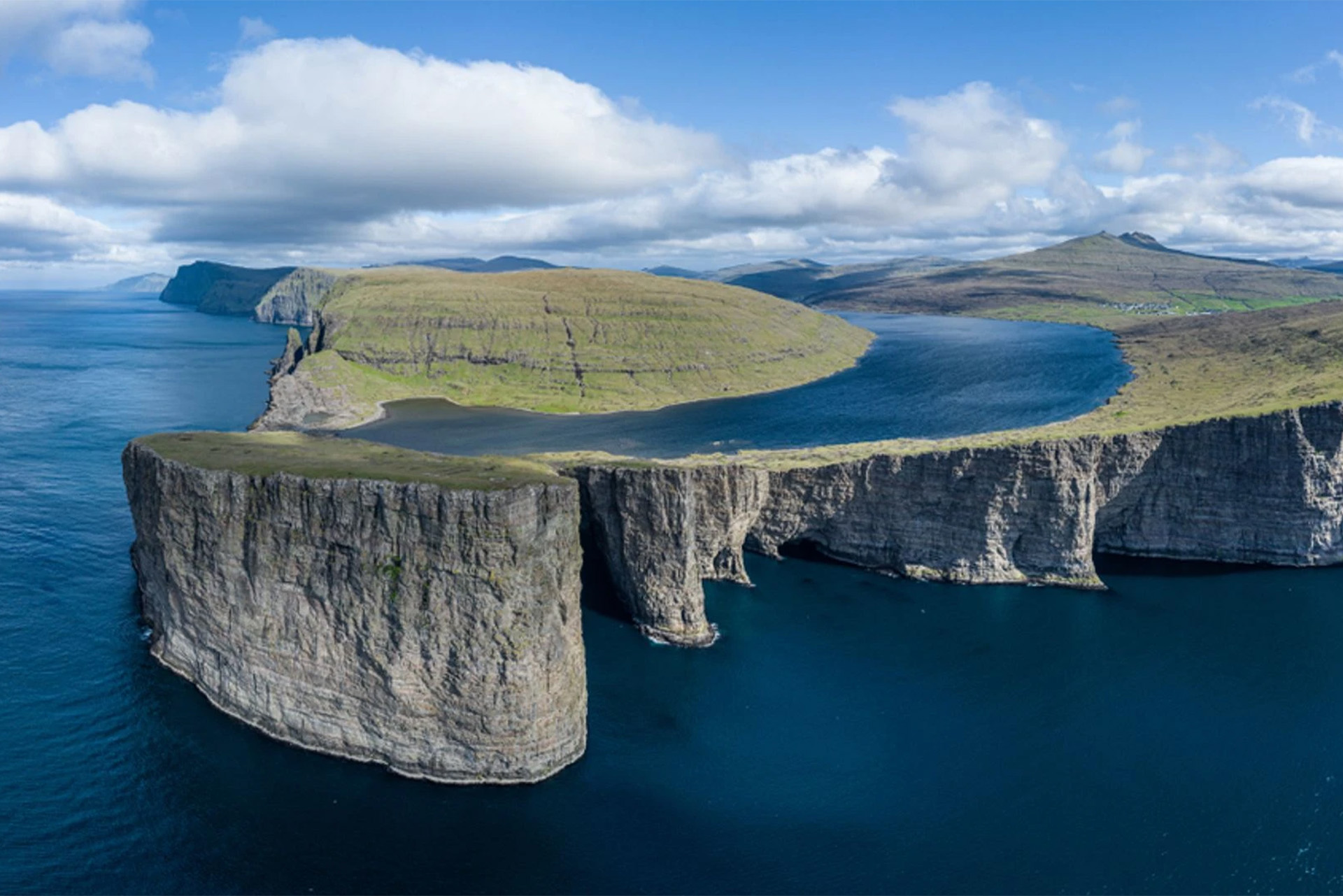 A Hike to the Floating Lake in Tórshavn