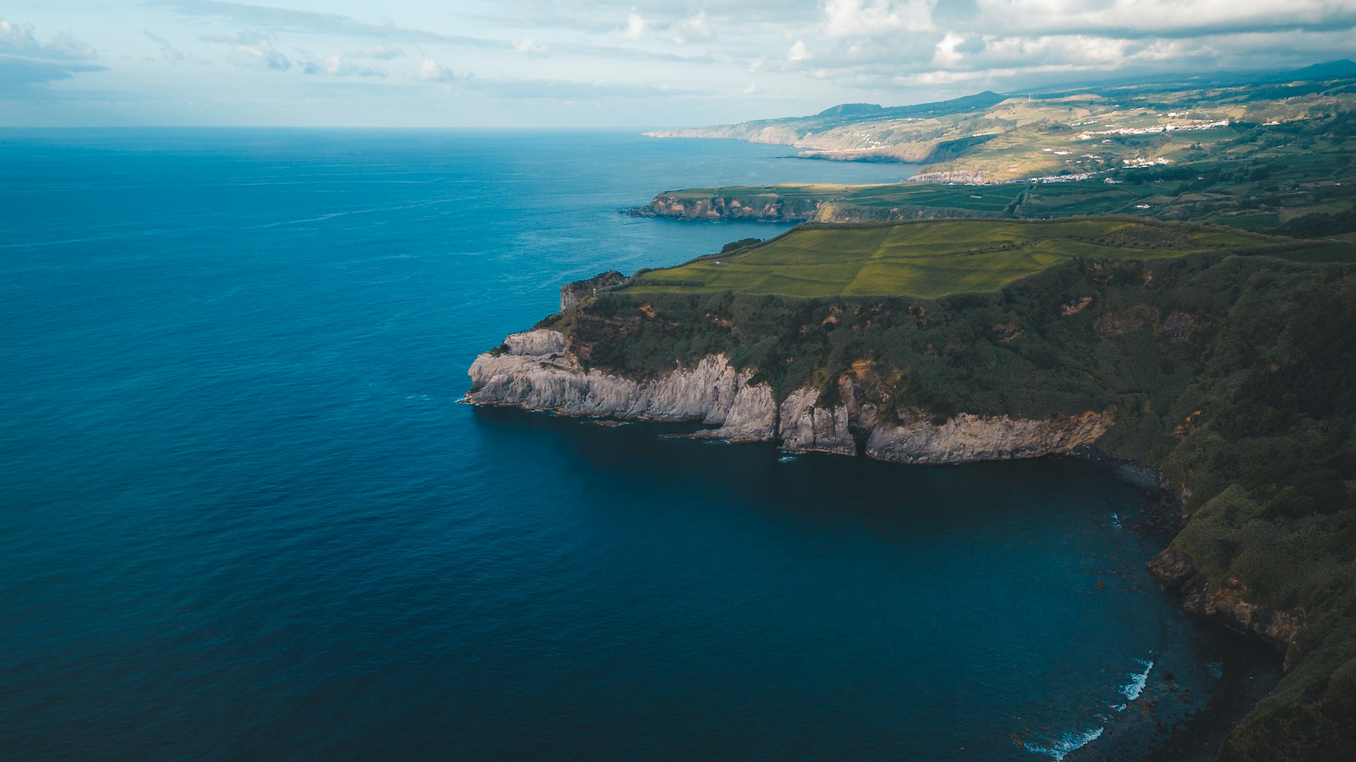 ISLAND-HOP AROUND THE AZORES