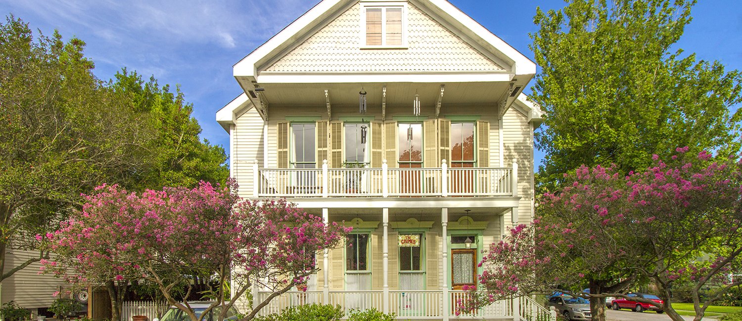 A Local Touch: The Chimes Bed & Breakfast